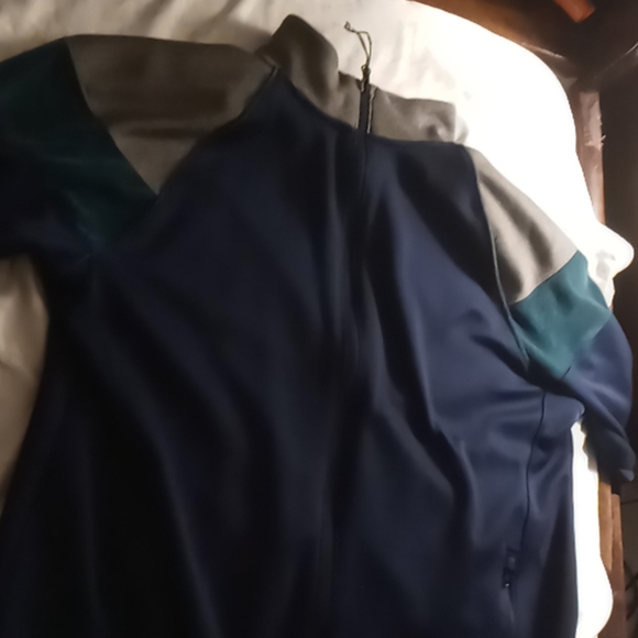 Jacket - Picture 3 of 3